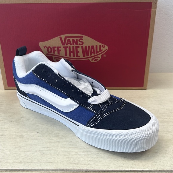 NIB - Vans Knu Skool Skate Shoe , Navy/True White - Picture 8 of 14